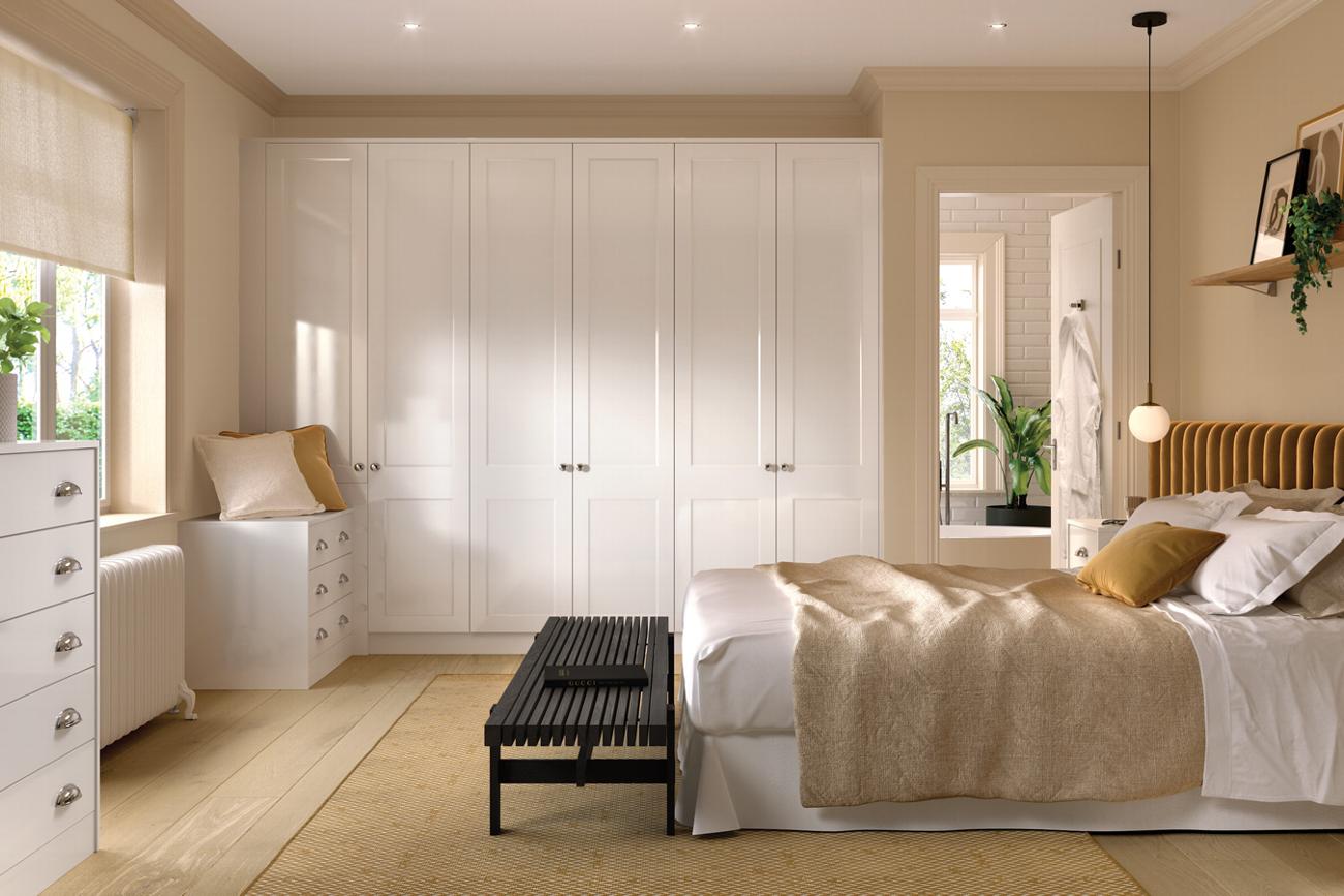 Traditional fitted wardrobes in Reading | Woodcode Co Ltd gallery image 3
